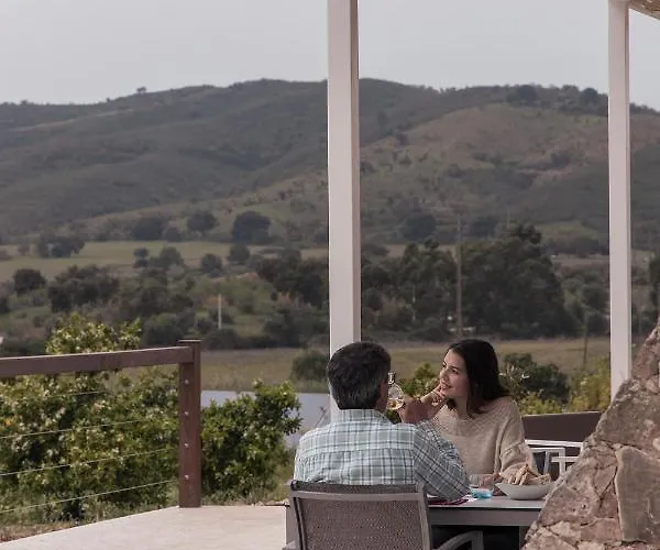 Quinta Do Freixo Alojamento de Turismo Rural Benafim